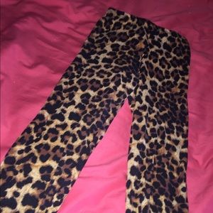Cheetah print leggings